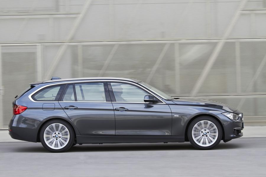  BMW 328i Touring Luxury 2012 года  (фото 121 из 200)